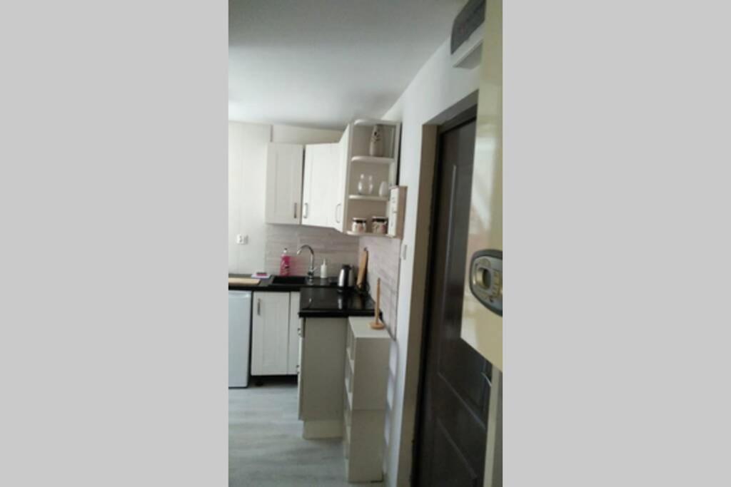 Nowoczesne Mieszkanie Blisko Natury I Sklepu Biedronka Karpacz Bagian luar foto
